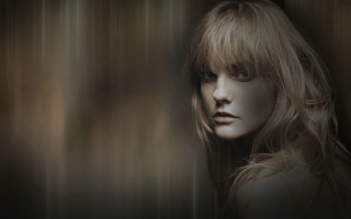 Blonde woman serious look standing - behance hd free wallpaper