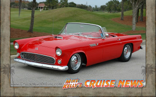 Red classic car driveway green - a red classic car free wallpaper