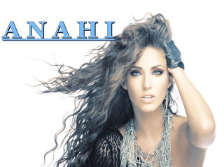 Woman long hair necklace name - the back of her shirt free wallpaper