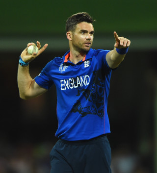 Man blue shirt holding ball - bradley walker tomlin free wallpaper for tablet