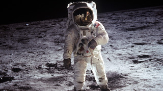 Astronaut walking moon foot ground 2 - free space wallpaper