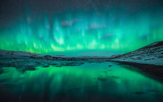 Green blue aurora borealis mountain - aurora free wallpaper