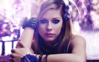Woman blue eyes purple dress - a purple dress free wallpaper for desktop