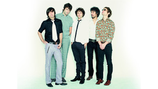 Young men dressed up looking - young man free wallpaper