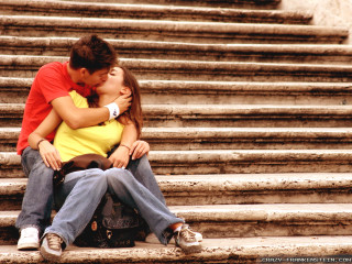 Man woman stairs kissing hands - free valentines wallpaper for desktop