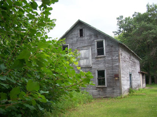 Rundown house broken window missing - northwest school free wallpaper
