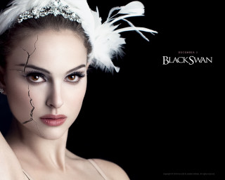 Woman feather headpiece black background - altoon sultan free wallpaper for desktop