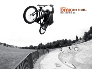 Man flying bike ramp park - ben thompson free wallpaper
