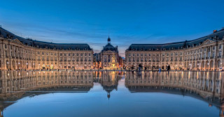 Paris clock tower reflecting pool - perfect symmetry free wallpaper