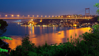 Bridge water night lights city 8 - altoon sultan free wallpaper for desktop