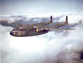 Military plane flying sky clouds - a large military plane free wallpaper