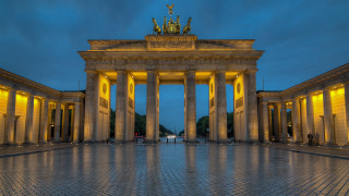 Large building pillars statue top - berlin secession free wallpaper for desktop
