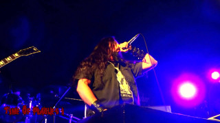 Man long hair stage microphone - his other hand free wallpaper