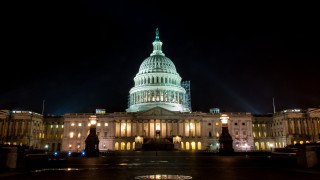 Capitol building night lights fountain - night time free wallpaper for desktop