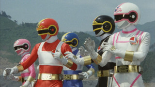 Costume beach mountains cloudy group - a cloudy sky free wallpaper