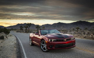 Red sports car desert sunset 3 - a road in the desert free wallpaper for desktop