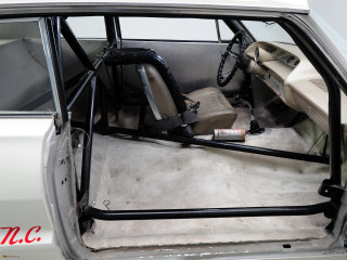 Car seat backdoor open seatbelt - ed roth free wallpaper