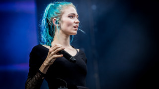 Woman blue hair microphone looking - kai carpenter free wallpaper