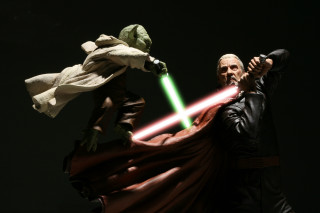Statue man woman lightsabers action - action scene free wallpaper