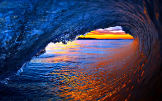 Breaking wave sunset blue orange - amazing depth free wallpaper