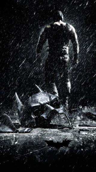 Batman costume rain bat back - dark night free wallpaper