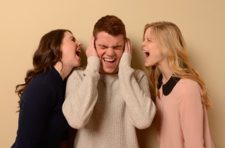 Man covering eyes women laughing - his eye free wallpaper