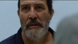 Man beard blue shirt mirror - the mirror free wallpaper for desktop