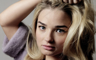 Blonde woman posing picture hand - a ponytail free wallpaper