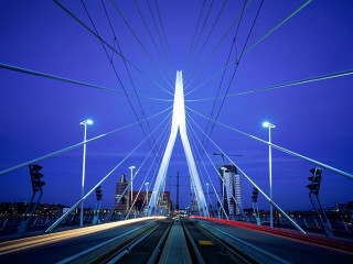 City view bridge night traffic - kinetic art free wallpaper for desktop