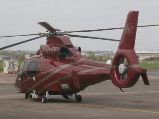 Red helicopter airport tarmac sky - ultra high detail free wallpaper