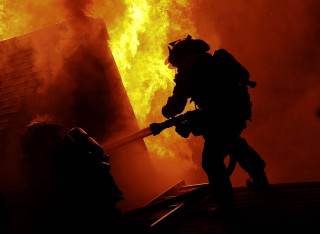 Firefighter hose roof house fire - auto free wallpaper