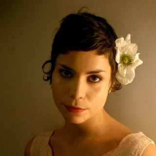 Woman flower hair white dress 3 - araceli gilbert free wallpaper for tablet