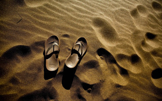 Shoes beach sand shoe brush - a sandy beach next free wallpaper