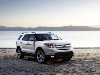 White suv beach ocean mountains - a white suv free wallpaper