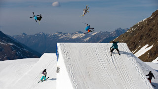 Skiing group slope mountains snow - ski free wallpaper