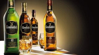 Three bottles alcohol glass ice - product photography free wallpaper