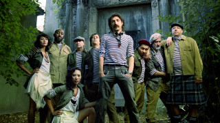 Group people standing door striped - a door free wallpaper for desktop