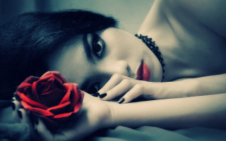 Woman laying bed rose hand - a rose free wallpaper