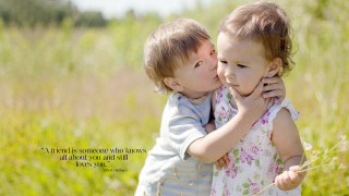 Little girls kissing field grass - little free wallpaper for desktop