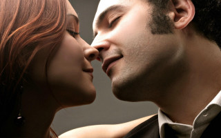 Man woman kissing eyes closed 2 - their nose free wallpaper