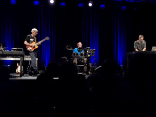 Stage performance band crowd music - eric peterson free wallpaper