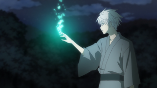 Man holding green light night - a green light free wallpaper for desktop