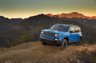 Blue jeep dirt road mountains - a view of the mountains free wallpaper