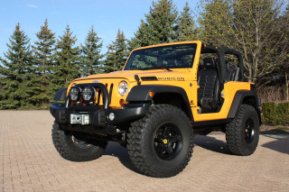 Yellow jeep tree line blue - chica macnab free wallpaper