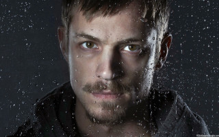 Man beard black shirt rain - rain free wallpaper for desktop