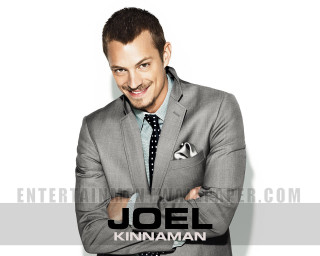 Man suit tie posing arms - adam dario keel free wallpaper