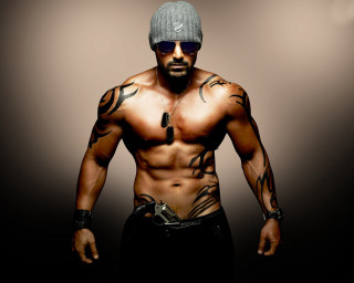 Man hat tattoos gun chest - his hand and a hat free wallpaper for desktop