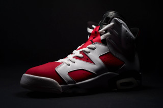 Red white sneakers black background 2 - the bottom of the shoe free wallpaper