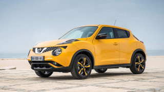Yellow nissan juke beach ocean - a beach near the ocean free wallpaper