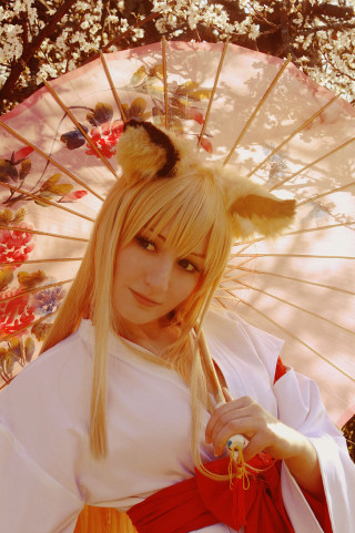 Woman costume umbrella cat head - free vintage wallpaper